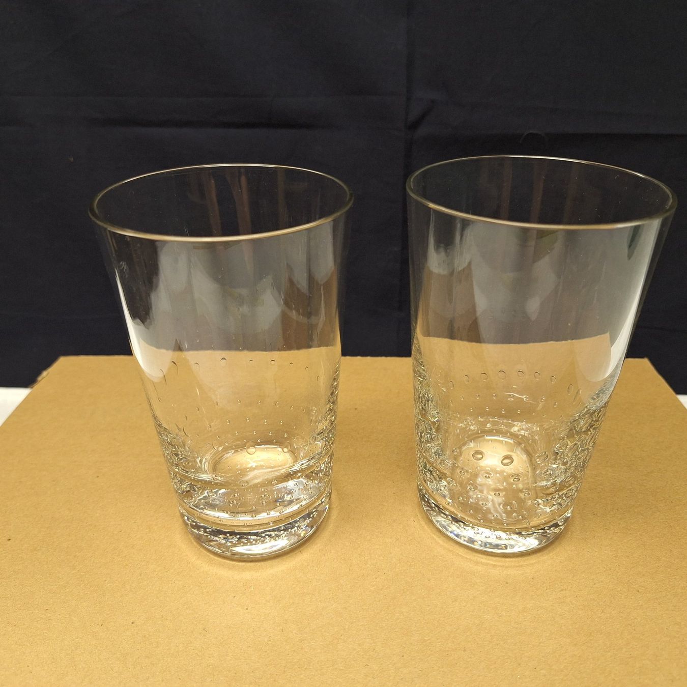 Verres: 2 grosse Trinkgläser mit Lufteinschlüssen, Bläschenoptik – D'occasion à Winterthur par ric_rl7n