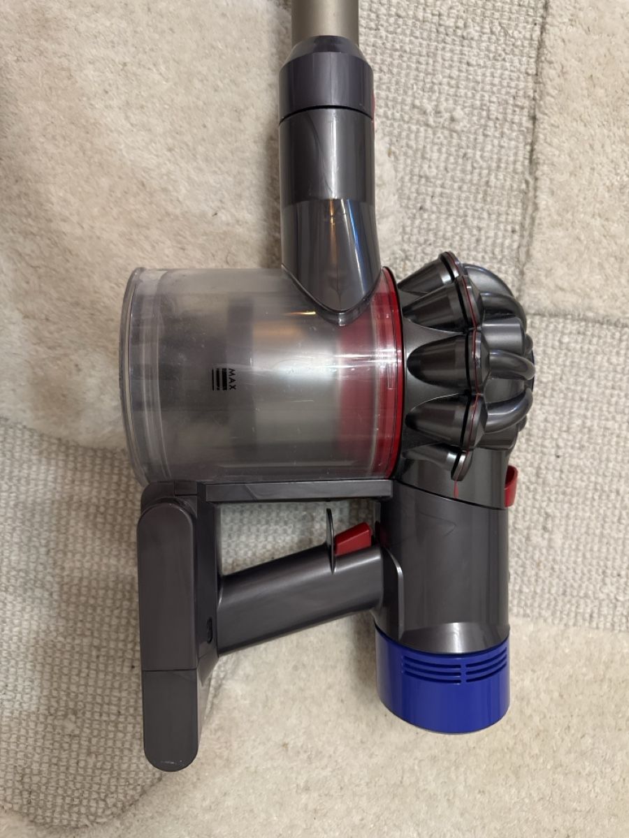 Dyson Staubsauger & Zubehör: Dyson V8 Motorhead vacuum cleaner – Gebraucht aus Täsch von HelderPinto