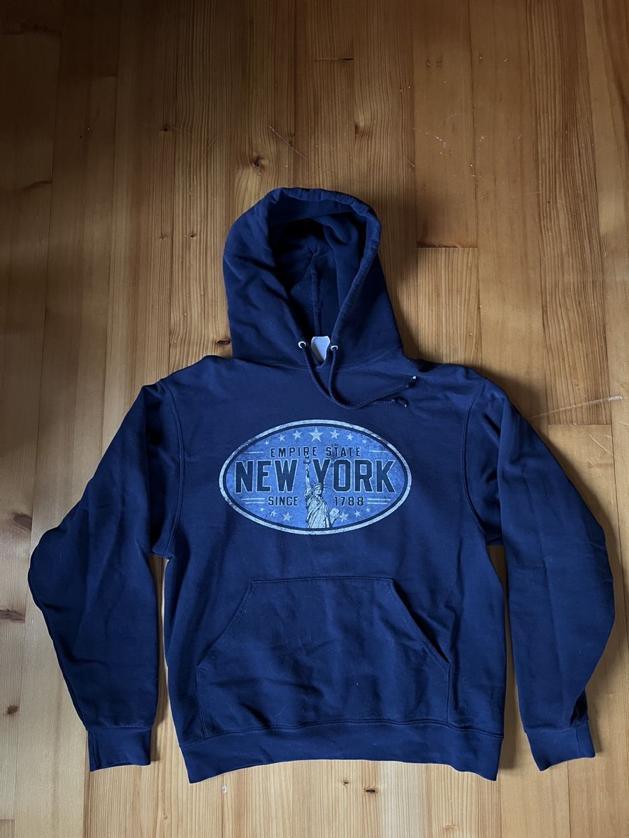 Maglioni & Felpe: New York Hoodie – Usato da Ogens venduto da lau_z665