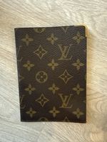 Porte-passeport Louis Vuitton Monogram toile marron doré