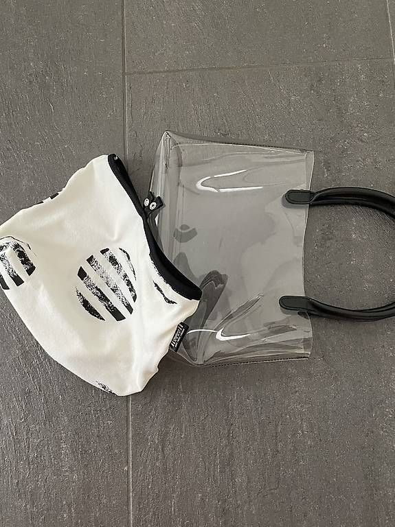 Taschen für Damen: Handtasche von WOLFORD – Gebraucht aus Meisterschwanden von xX3000Xx 3