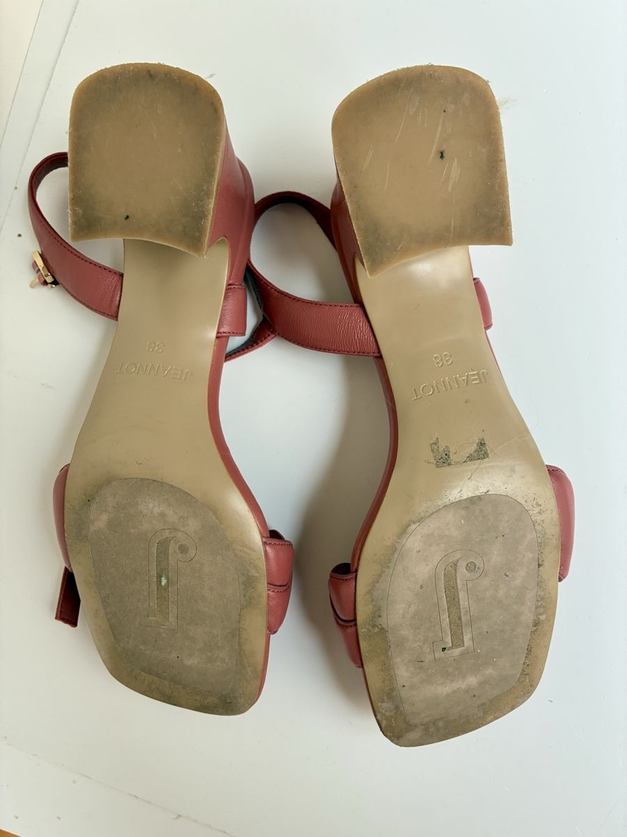 Chaussures femmes: Jeannot Sandals 38, Leather – D'occasion à Lucens par metaD 8