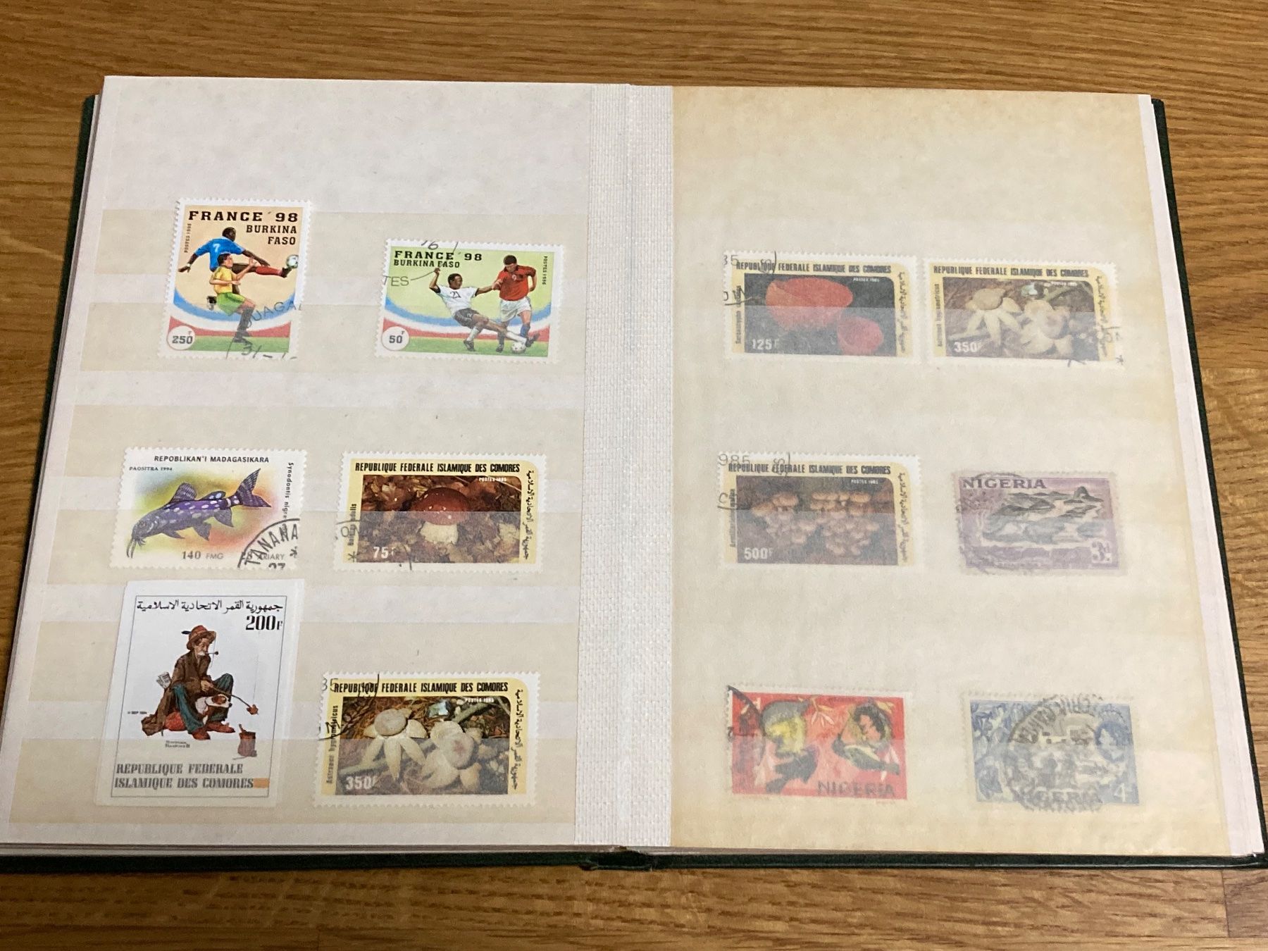 Tutti i francobolli: Africa Briefmarken album – Usato da Riehen venduto da vernizi 6