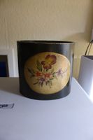 Antike Spanschachtel mit Blumendekor
