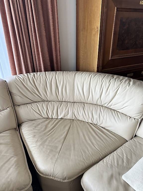Poltrone: Leder Sessel – Usato da Häuslenen venduto da Stoe59 1