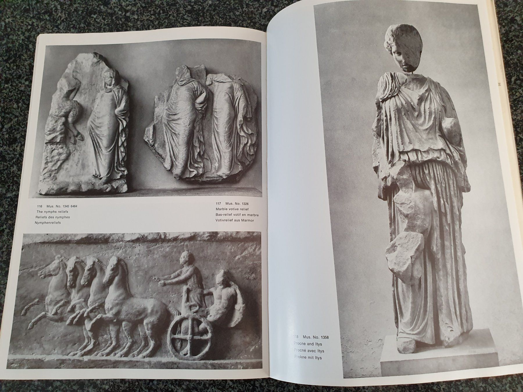 Bücher: AKROPOLIS und Museum, vintage, 1976 – Gebraucht aus Zofingen von Wimbledon90 7