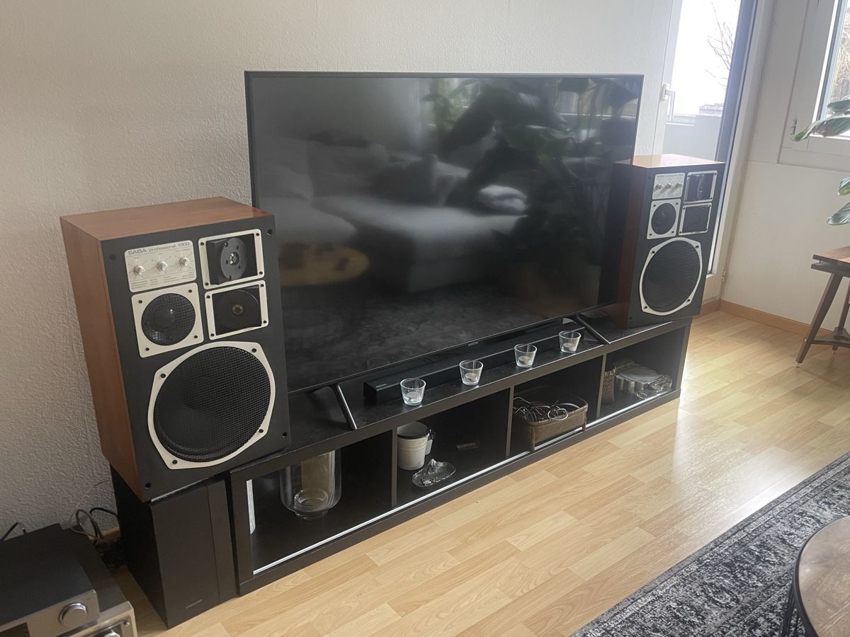 Mobili TV: Schlichtes Fernsehmöbel – Usato da Zürich venduto da stevesrs 4