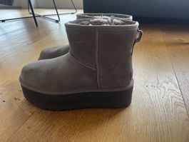 Ugg Classic Mini Plattform Gr. 40 smoke plume