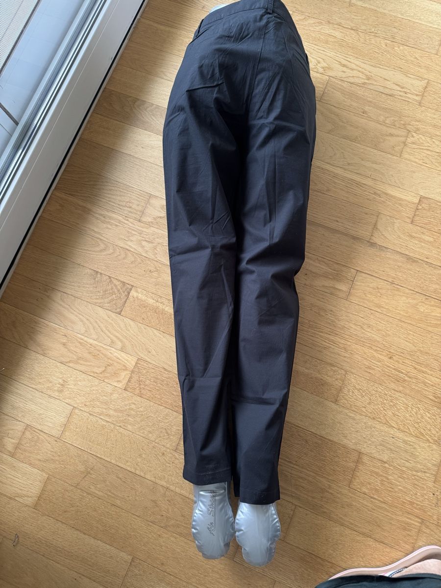 Twinset Hosen: Twinset trousers in black – Gebraucht aus Münchenstein von ArleneLM 2