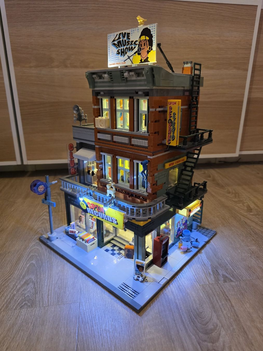 Funwhole Baukästen: Lumibricks Funwhole Record Store – Neu (gemäss Beschreibung) aus Rüti ZH von MikeMeyers 1