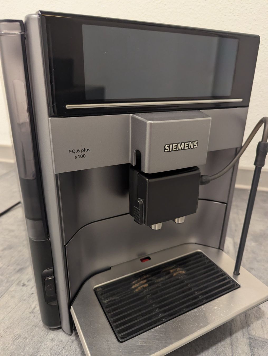Siemens Machines à café & Machines à expresso: Siemens EQ 6 Plus Kaffeevollautomat – D'occasion à Fraubrunnen par Micm