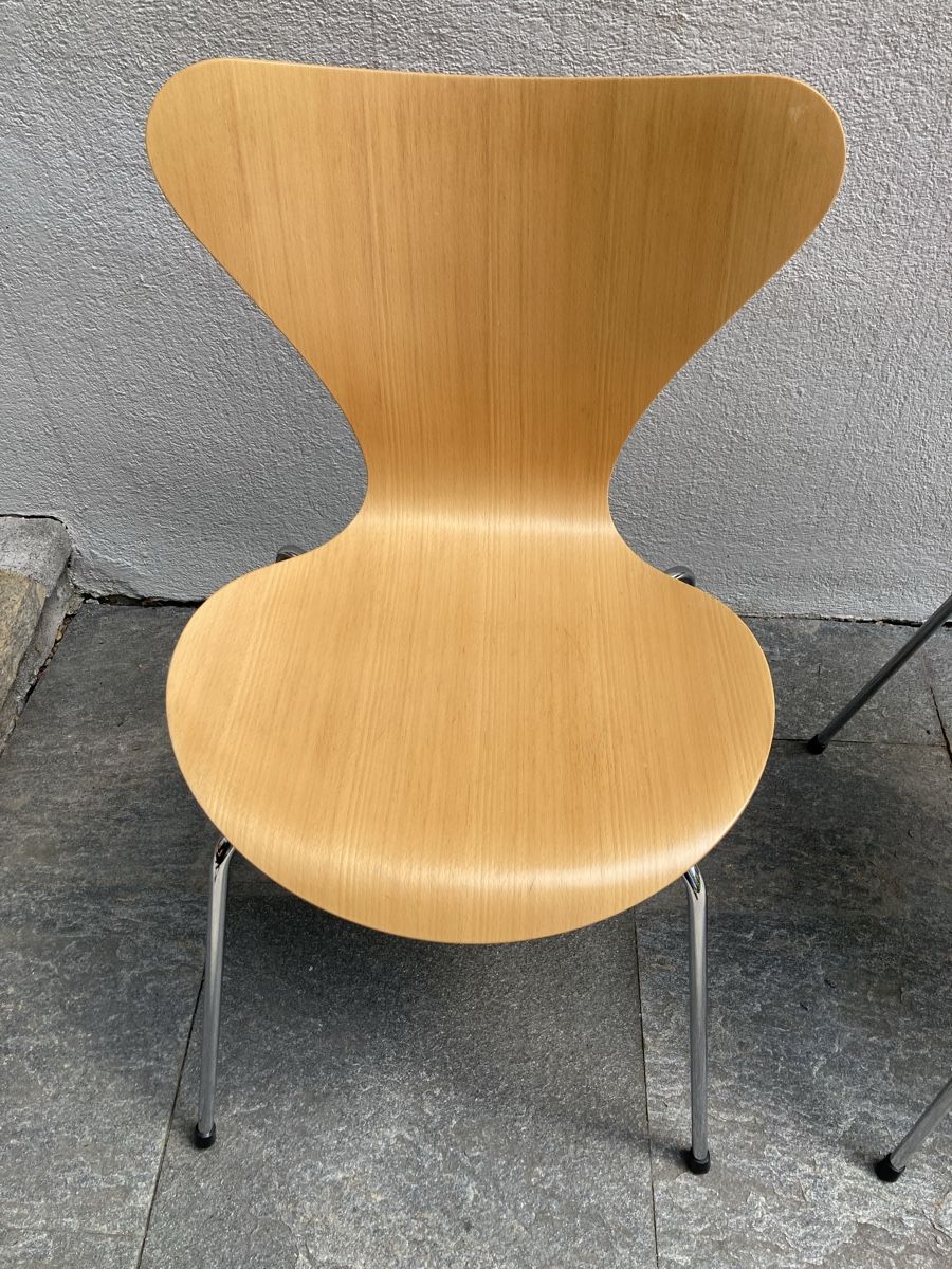Fritz Hansen Sedie: Fritz Hansen 3 Chairs by Arne Jacobsen – Usato da Zürich venduto da Maki333 3