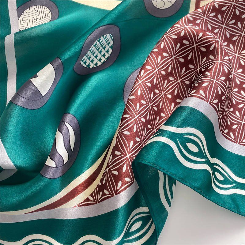 Foulard & Sciarpe: New 53cm Silk Scarf, Boho Pattern Green Brown Silk Scarf – Nuovo e nell'imballaggio originale da Baar venduto da virginiablossoms 1