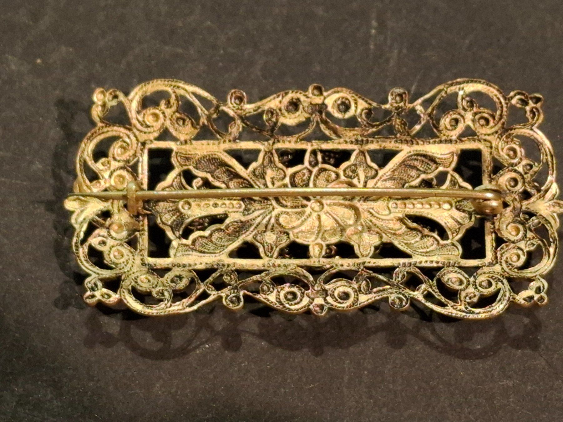 Broches & Aiguilles: Antike, filigrane Brosche, ca. Jugendstil – D'occasion à Obfelden par Kleha 1