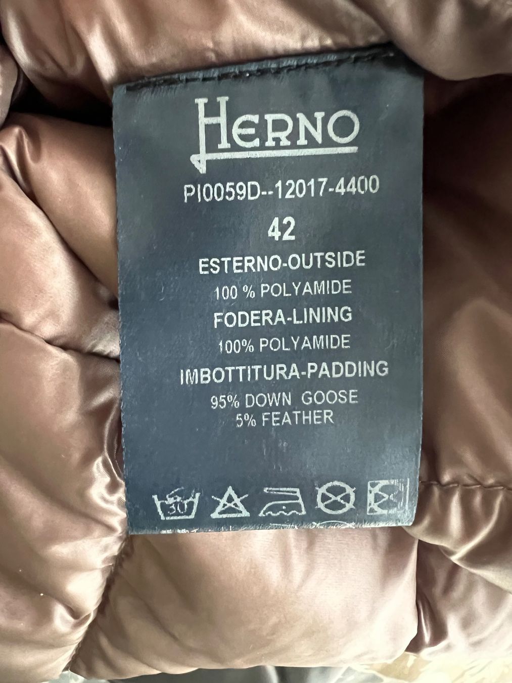 Herno Gilets & Westen: Daunengilet HERNO – Gebraucht aus Hausen AG von Jean1968 3