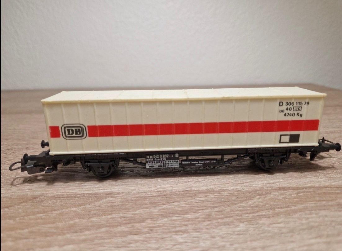 Lima Modellini di ferrovie: Lima 4 x Güterwagen H0 (P) – Usato da St-Aubin-Sauges venduto da Lo_Go 5