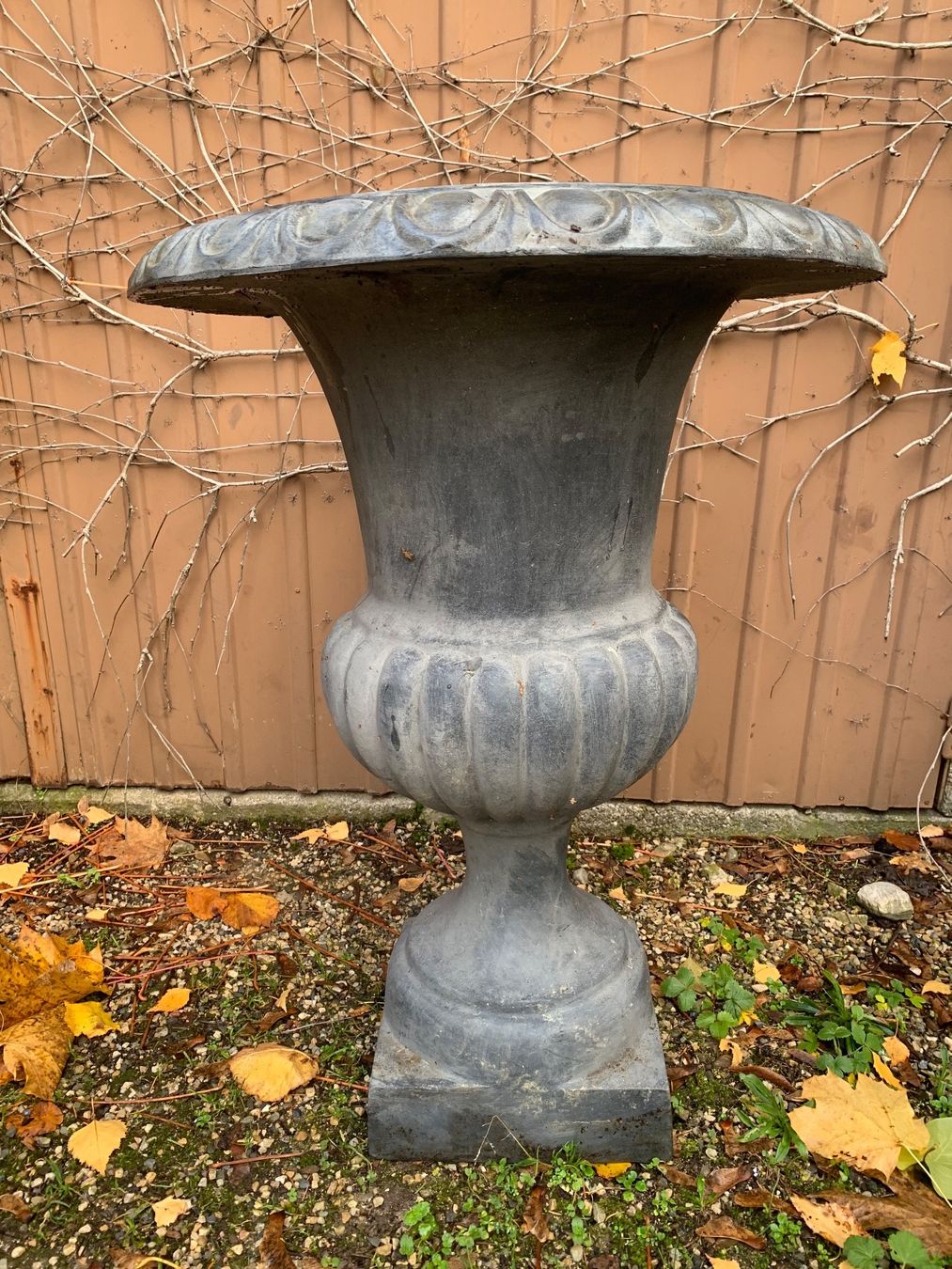 Blumentöpfe: Amphore Vase Blumentopf aus Kunststoff Höhe ca. 75 cm – Gebraucht aus Belp von Ricardo-J