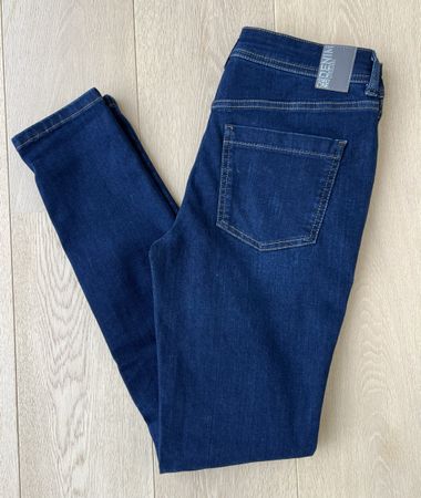 STREET ONE Slim Fit medium waist 28/32 NP99,-