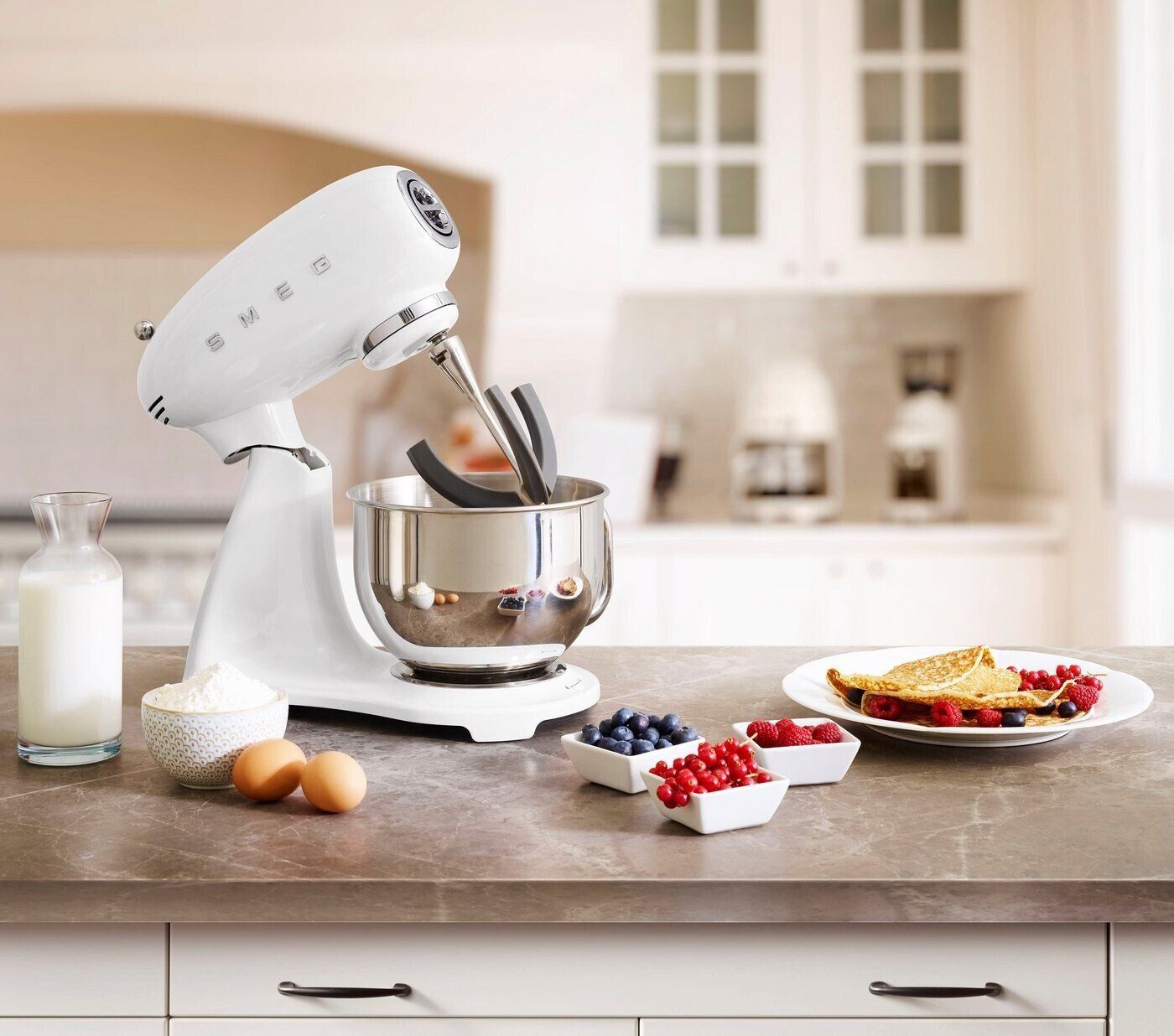 Smeg Elettrodomestici da cucina: SMEG 50's Style SMF03WHEU – Nuovo e nell'imballaggio originale da Romanshorn venduto da nor_9jxr 4