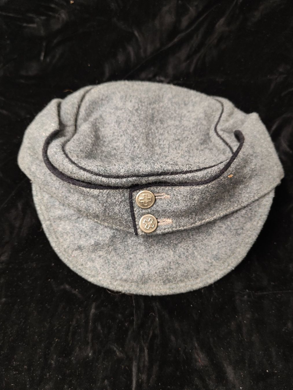 Schweizer Armee Uniformi: Feldmütze Ord. 1940 (2) – Usato da Bauma venduto da SwissMilitaria