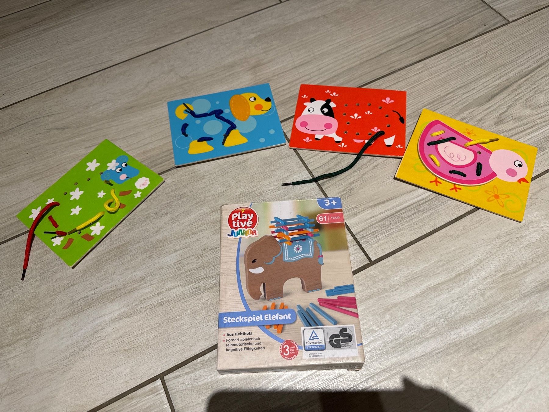 Giochi: Fädelispiel und Steckspiel – Usato da Dittingen venduto da Estrella46