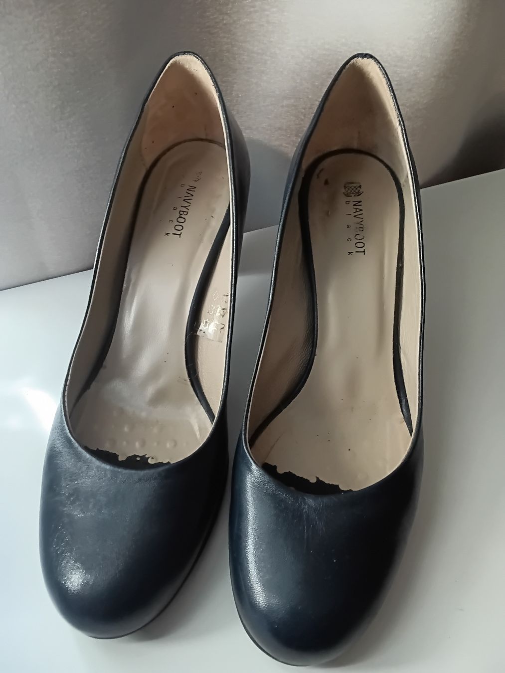 Navyboot Scarpe da donna: NAVYBOOT dark blue leather heels size 38 used condition – Usato da Immensee venduto da vgitter
