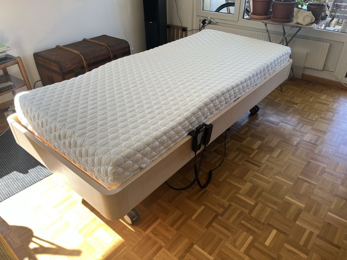 Letti: Pflegebett – Usato da St. Gallen venduto da gorf82 2