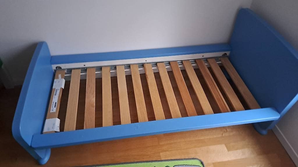 Ikea Betten: A vendre lit mammut bleu – Gebraucht aus Marin-Epagnier von Crac34 2
