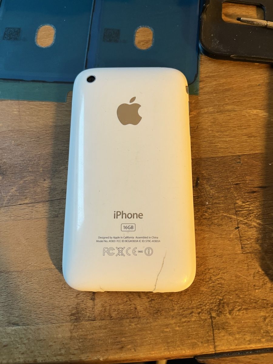 Apple Telefoni cellulari / Smartphones: iPhone 3G Blanc 16GB + Huawei – Difettoso da Penthalaz venduto da salvodj 3