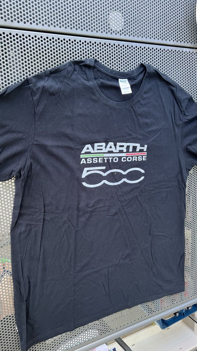 Abarth T-shirt: FIAT 500 ABARTH T-Shirt 3XL – Usato da Gipf-Oberfrick venduto da Rogero_1965