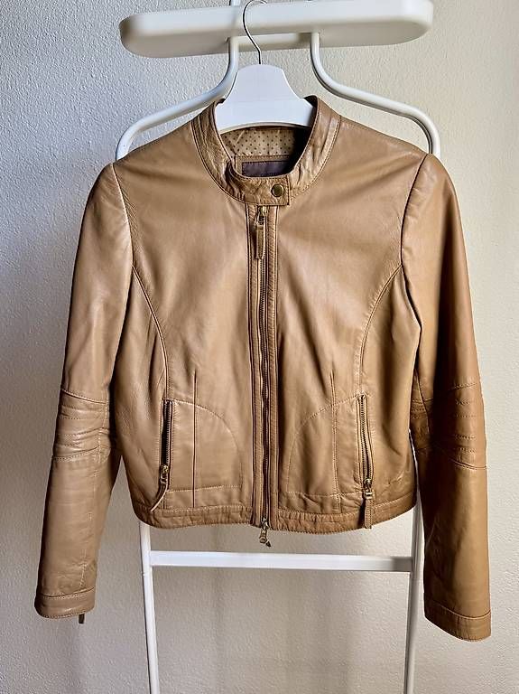 Giacche: Lederjacke beige, Grösse 36, Cortefiel – Usato da Biel/Bienne venduto da l.v.ds