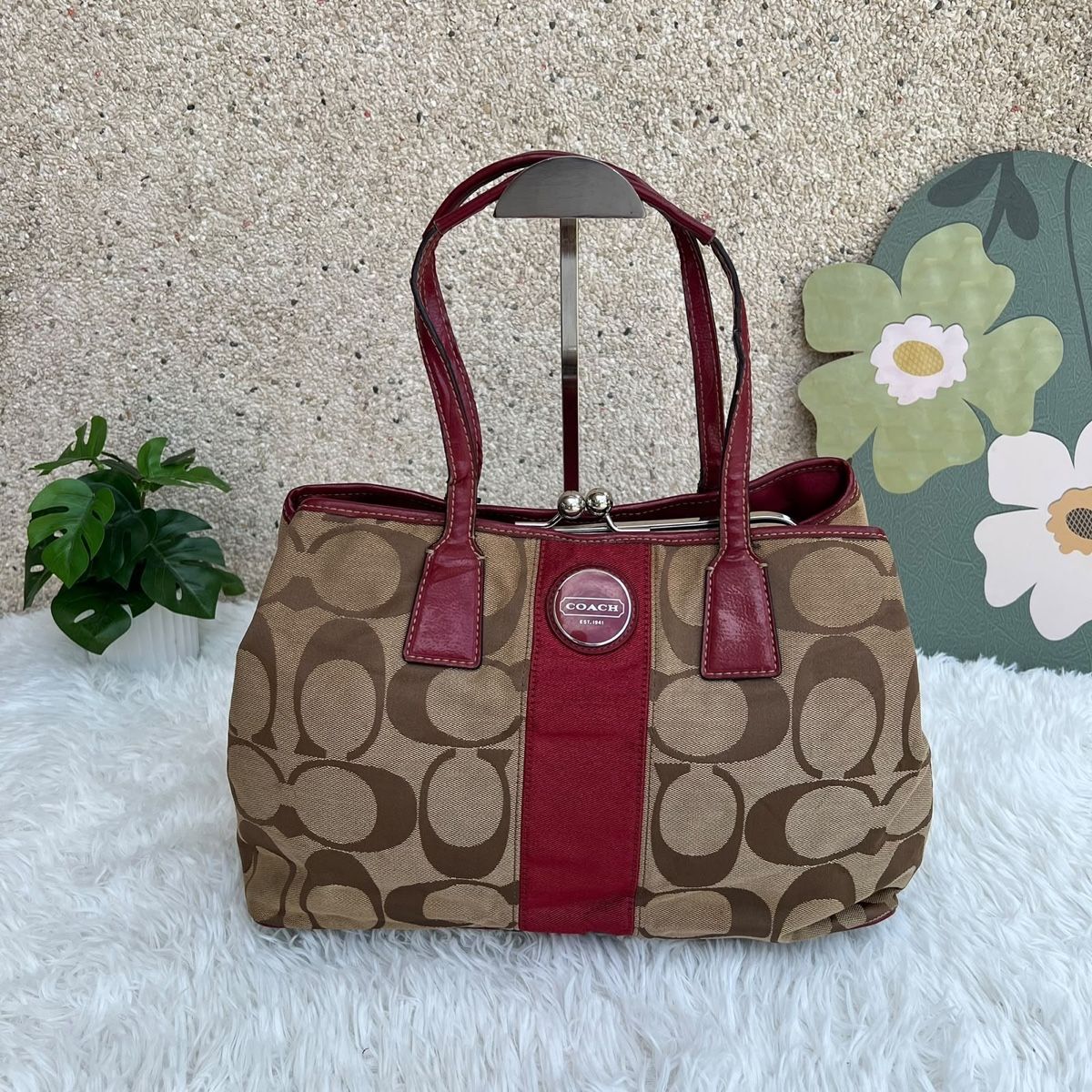 Coach Borse da donna: COACH Handtasche Monogramm Canvas Leder Rot 36x24cm – Usato da Eggenwil venduto da CNSRVINTAGE 2
