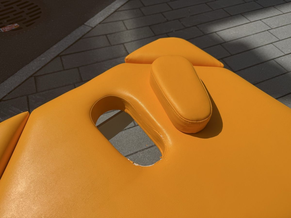 Sedie a sdraio: Mobile Behandlungsliege / Massageliege mit Transporttasche – Usato da Brunnen venduto da RoliKr8 6