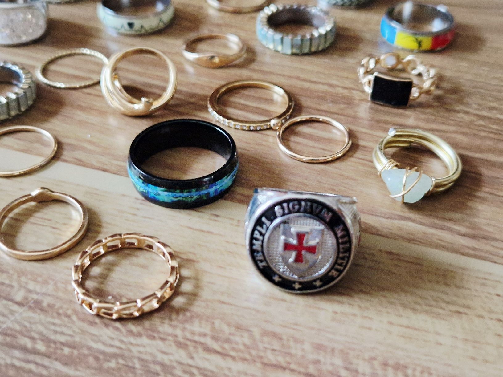 Sonstiger Schmuck: Lot de bagues variées – Gebraucht aus Undervelier von Tufitufi7 1