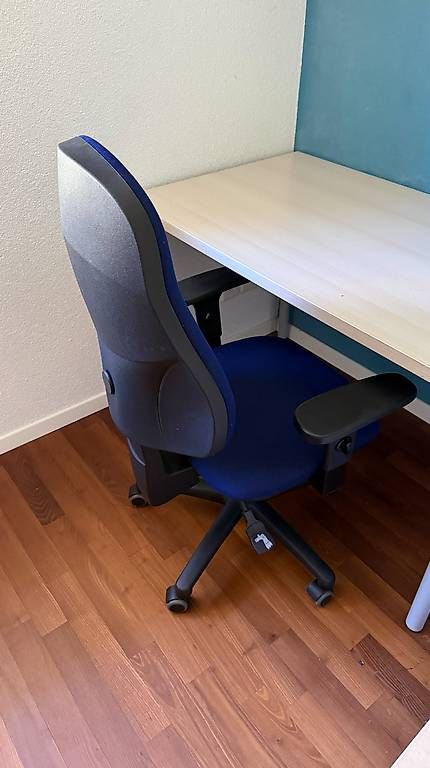 Armadi: Komplettes Schlafzimmer – Usato da Beromünster venduto da mheg_001 4