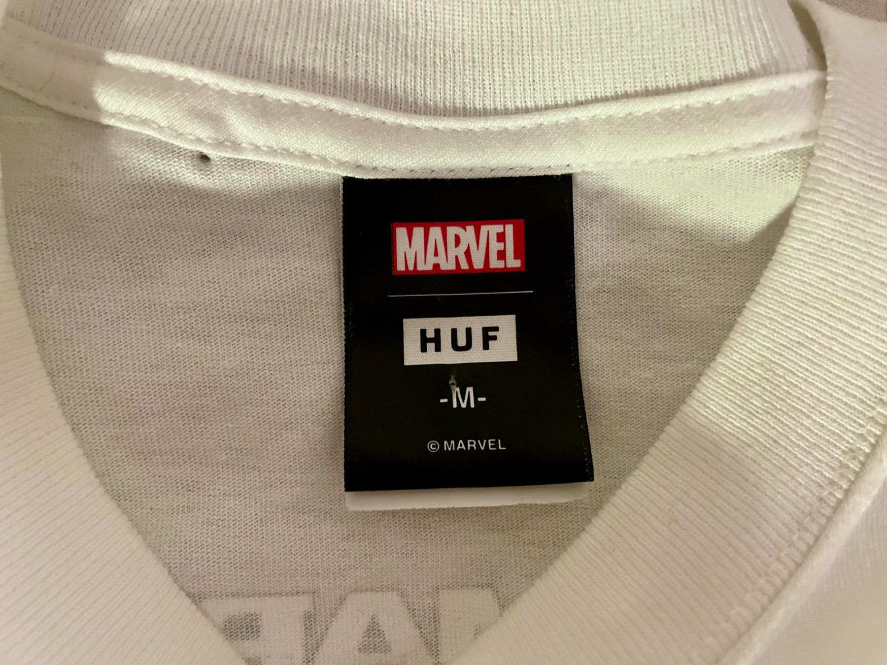 T-shirt: HUF x Marvel - White T-shirt – Nuovo (secondo la descrizione) da Chiasso venduto da Er_Mon 3