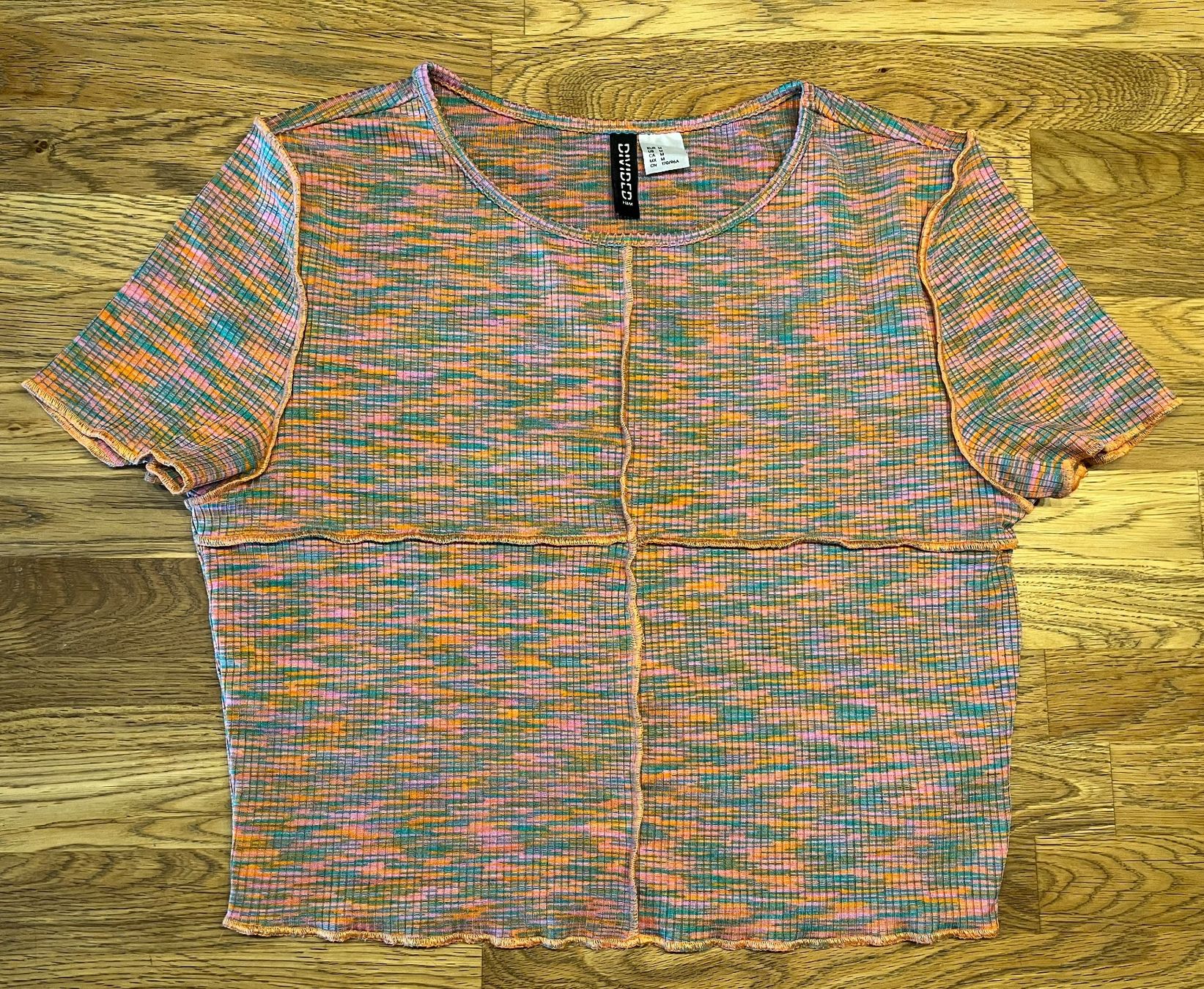H&M T-shirt: H&M Devided Shirt Gr.M – Nuovo (secondo la descrizione) da Oberdorf SO venduto da sa-na