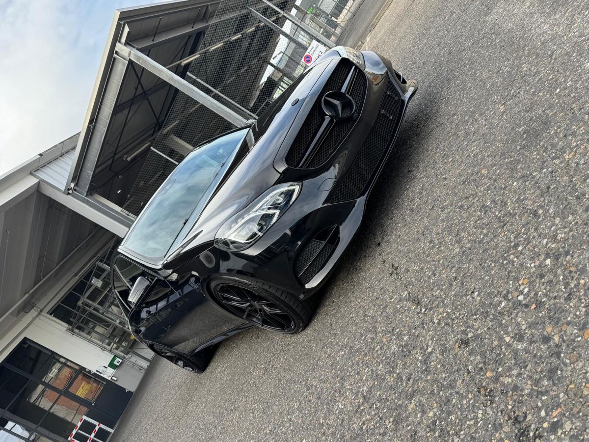 Mercedes-Benz Automobili: Mercedes-Benz E 200 – Usato da Ulisbach venduto da sc.performance