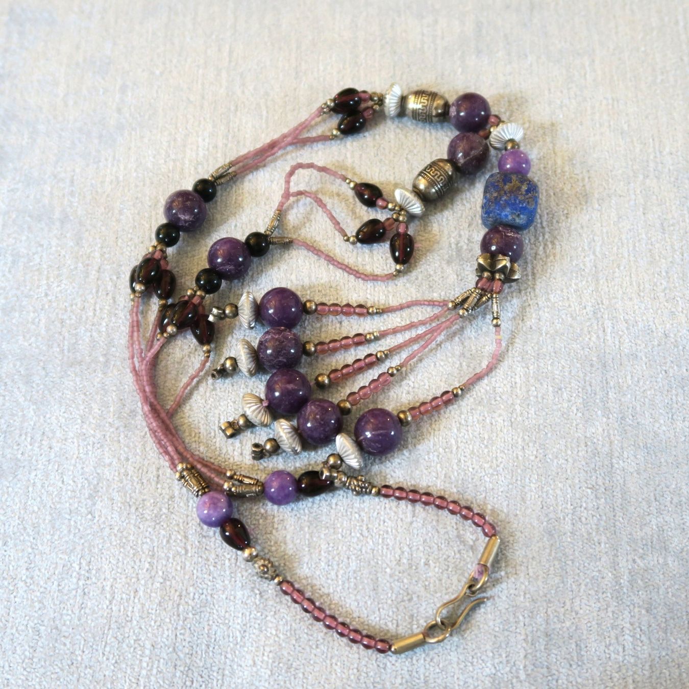 Ketten: Kette violett mit diversen Perlen – Gebraucht aus Brittnau von marlenestone 3