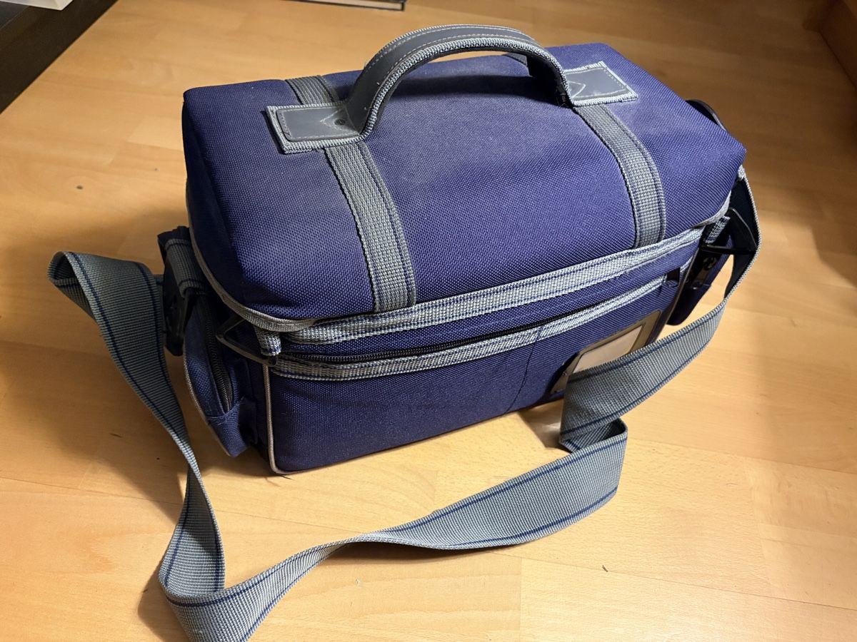 Carena Taschen: Kameratasche / Fototasche – Gebraucht aus Zürich von stephce 1