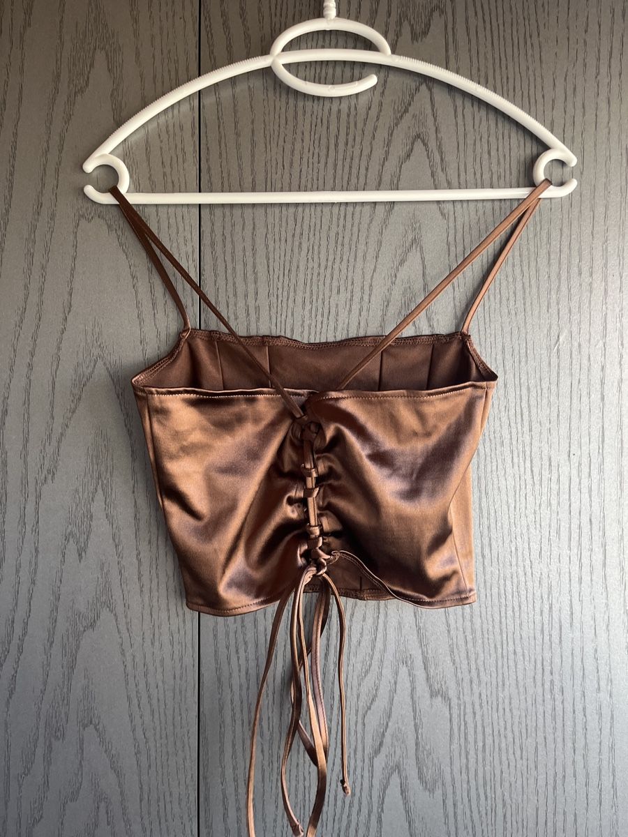 H&M Top: Top brun en satin – Usato da Le Locle venduto da Ophelhugy 1