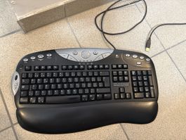 Logitech Elite Keyboard kabelgebunden schwarz gebraucht