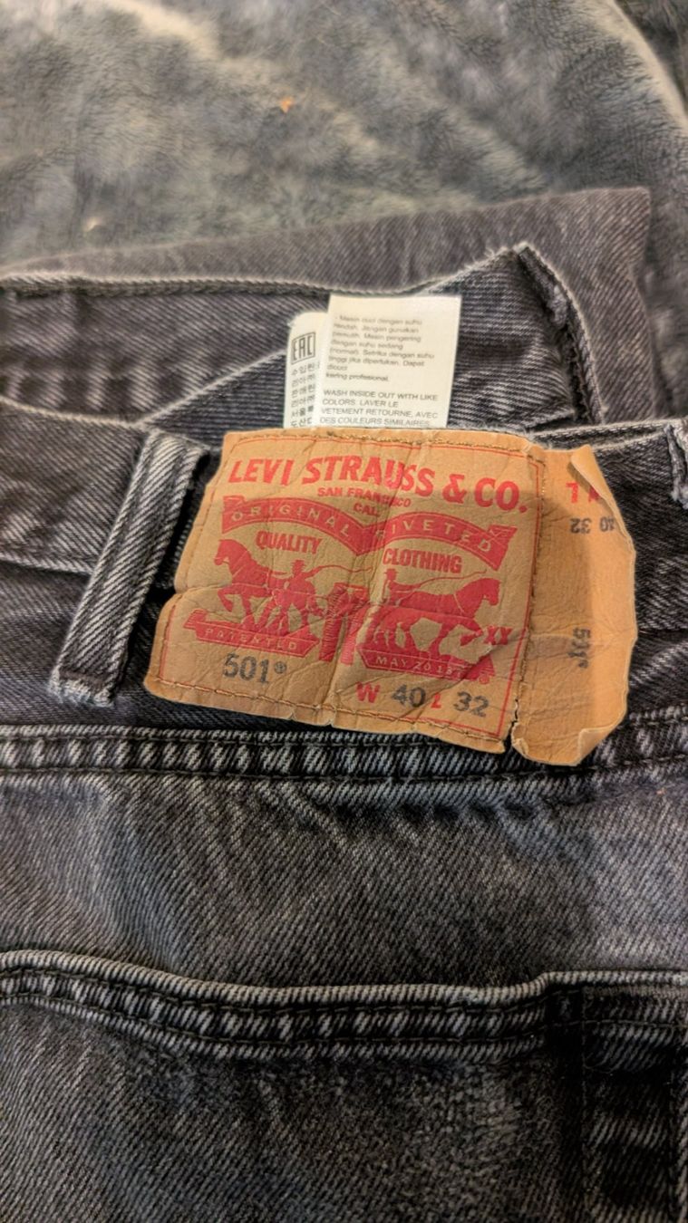 Levi's Jeans: Levi's Strauss Jeans W40/L32 – Usato da Arboldswil venduto da Pinky4