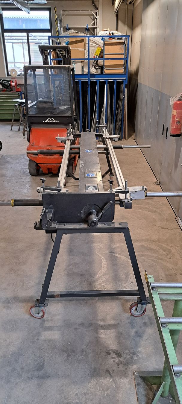 Alle Werkzeuge: Creaswiss Rahmen Schweisslehre – Gebraucht aus Zürich von WN-Metallbau 2