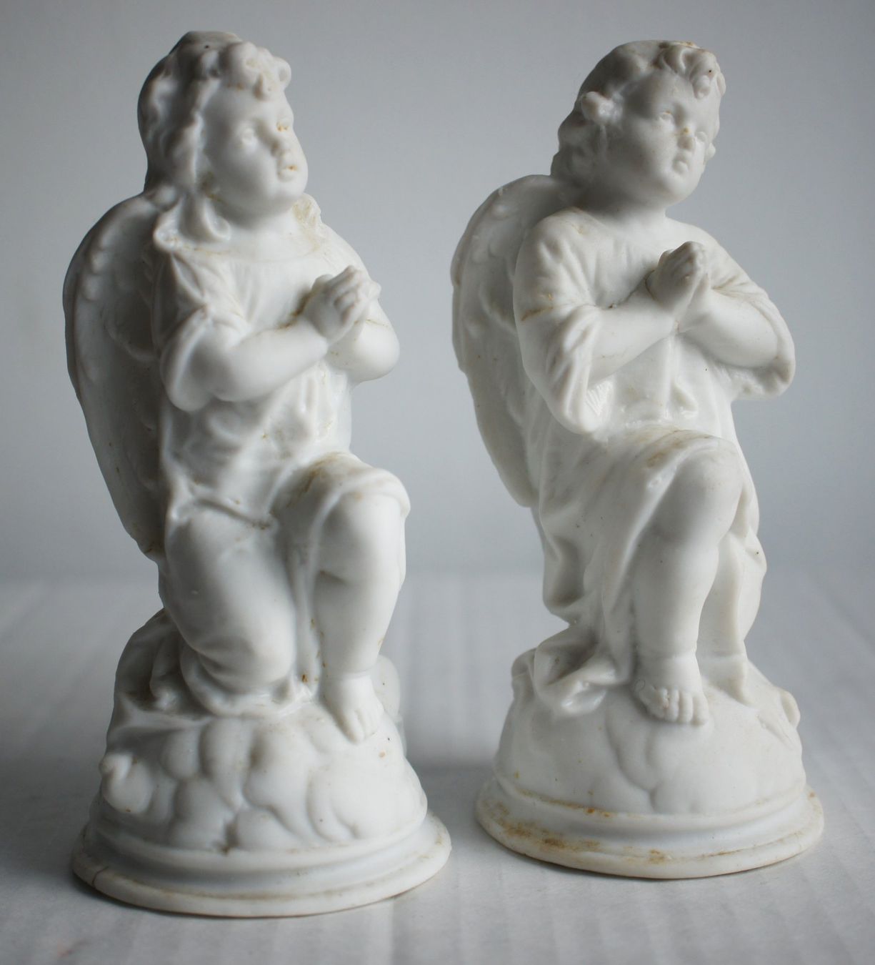 Figuren: Zwei sehr alte Schutz-Engel um 1900 – Gebraucht aus Kriens von 1mars10 1