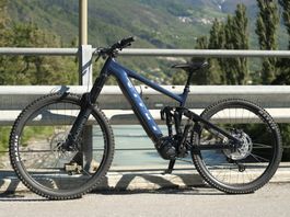 NEUWERTIG, Vitus E-Sommet 297 VR E-Mountainbike <380km Gr. L