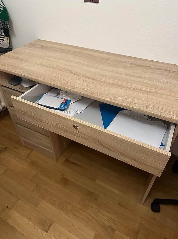 Scrivanie: Bureau conforama school – Usato da Lausanne venduto da leo_kq6x