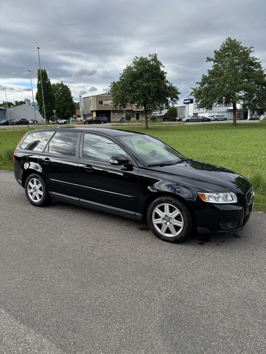 Volvo Autos: Volvo V50 Diesel  – Gebraucht aus Aarwangen von gona02 2
