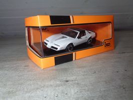 Ixo 1:43 Classic Car Pontiac Firebird 1982