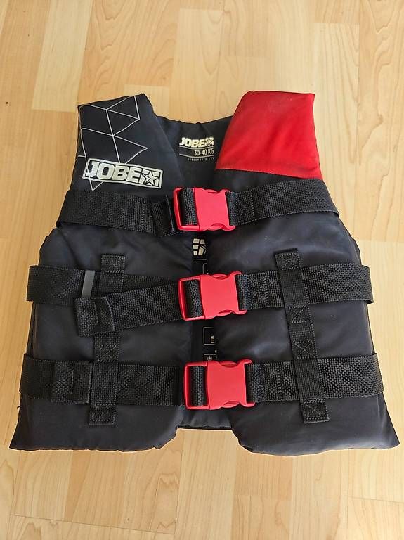 Giubbotti di salvataggio: Kinderschwimmweste 30 - 40kg – Usato da Goldach venduto da ladybird75 1